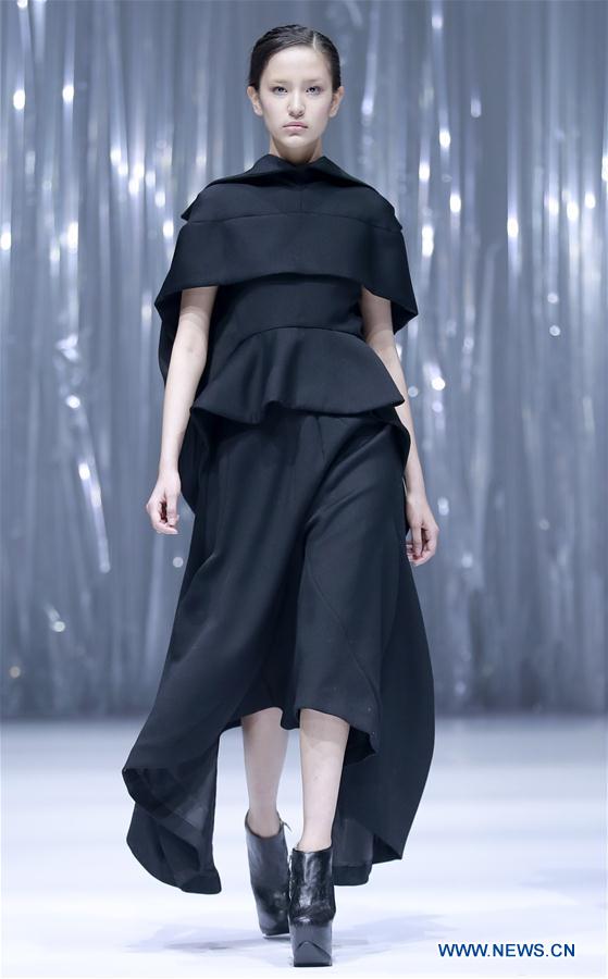 CHINA-BEIJING-GRADUATE FASHION WEEK (CN)