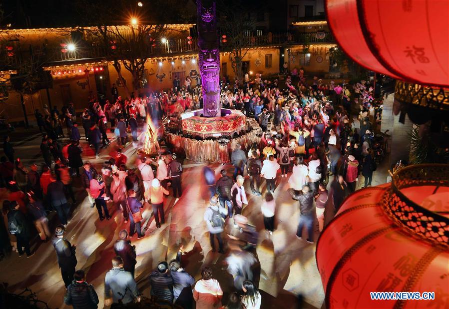 CHINA-YUNNAN-CHUXIONG-YI ETHNIC GROUP-ANCIENT TOWN (CN)