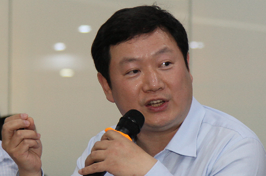 嘉實基金首席策略師、券商業(yè)務(wù)部總經(jīng)理簡斌