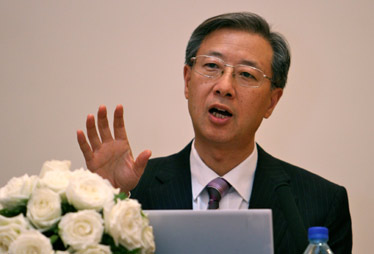 【開放】現(xiàn)階段國際化的重點是“引進來”