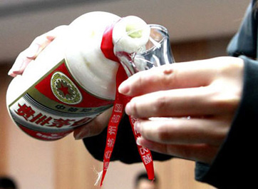 茅臺跌?；蚺c反腐風(fēng)暴有關(guān)