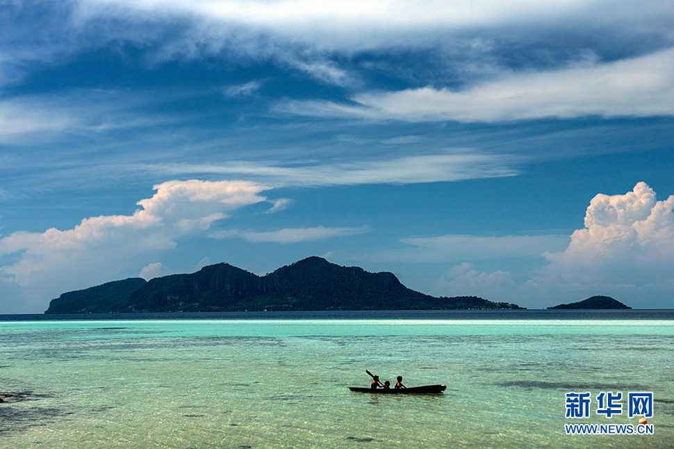 《那藍天，那碧海，那伊甸園般的神秘之地》