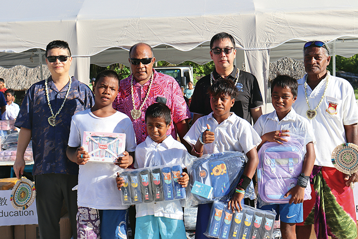 太平洋小島嶼上，有一所“中國中鐵”小學(xué)