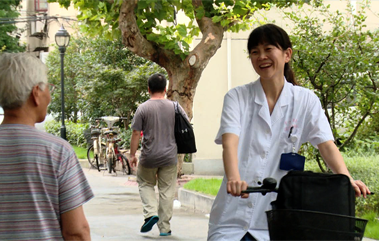 致敬偉大改革｜對話40年，講述身邊的健康故事（第十七集）&mdash;&mdash;從赤腳醫(yī)生到鄉(xiāng)村醫(yī)生