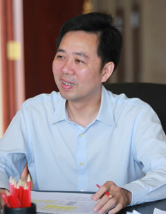 弘陽集團董事長、總裁曾煥沙