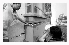 管莊一新房剛?cè)胱“l(fā)現(xiàn)陽臺墻裂