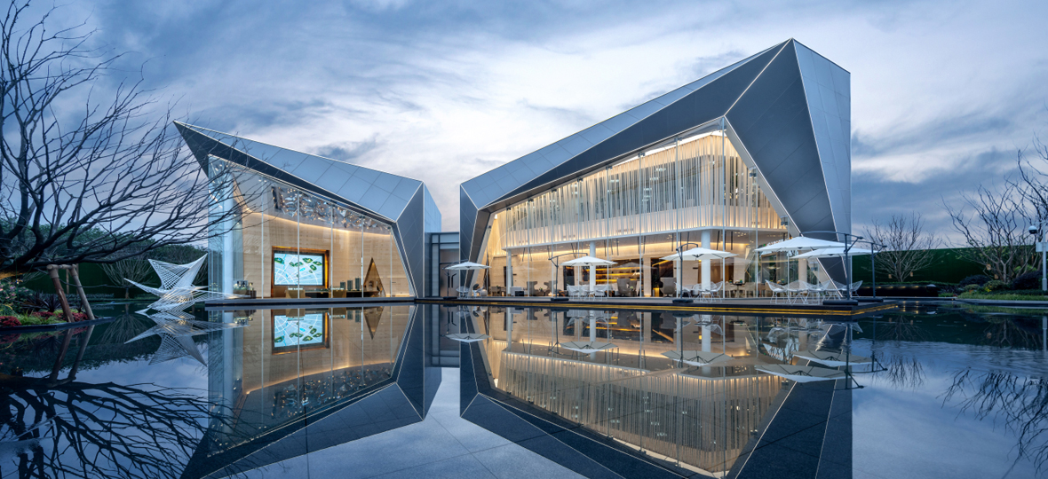 2019年是中國(guó)奧園發(fā)展史上一個(gè)重要里程碑，奮進(jìn)新時(shí)代，筑夢(mèng)新奧園。積極履行企業(yè)應(yīng)承擔(dān)的社會(huì)責(zé)任，為客戶乃至社會(huì)&ldquo;構(gòu)筑健康生活&rdquo;。