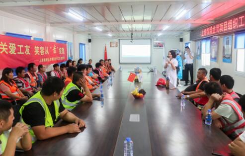 &ldquo;小病挺，大病拖&rdquo; 農(nóng)民工的健康保障如何破題？