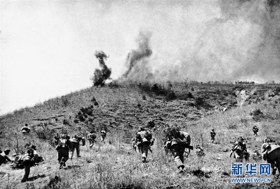 （圖文互動(dòng)）（1）為了&ldquo;中國(guó)號(hào)&rdquo;巨輪揚(yáng)帆遠(yuǎn)航&mdash;&mdash;中國(guó)共產(chǎn)黨領(lǐng)導(dǎo)下的人民軍隊(duì)忠于祖國(guó)、服務(wù)人民啟示錄