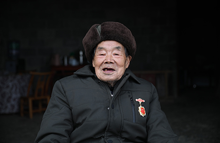 &ldquo;死守陣地，決不能后退一寸&rdquo;&mdash;&mdash;記抗美援朝老兵黃忠茂