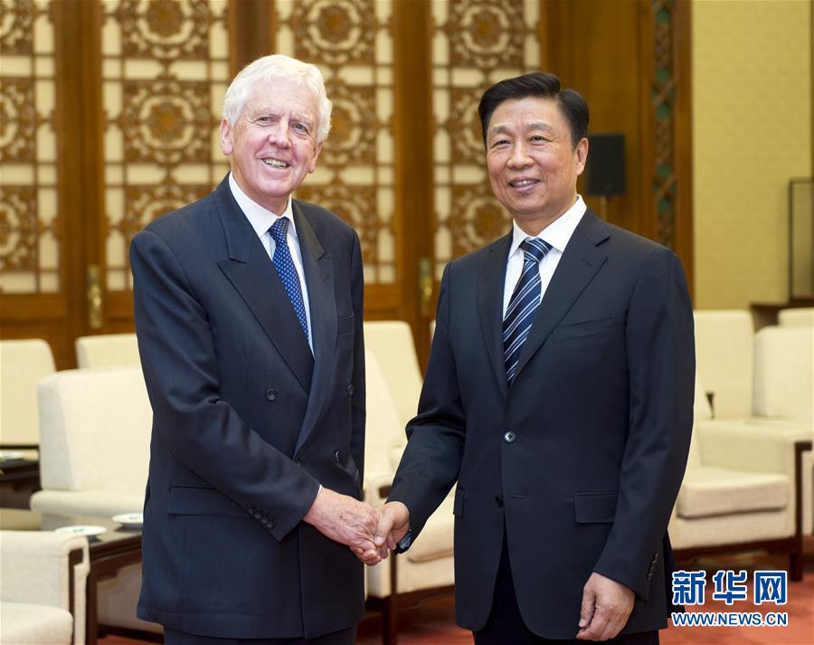 （XHDW）李源潮會(huì)見英國(guó)客人