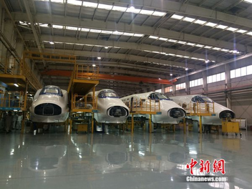 中車青島四方機(jī)車車輛股份有限公司廠房。中新網(wǎng) 邱宇 攝