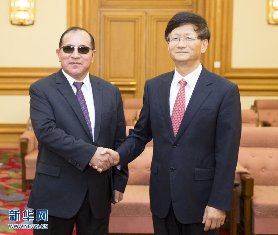 9月5日，中共中央政治局委員、中央政法委書(shū)記孟建柱在北京會(huì)見(jiàn)秘魯最高法院院長(zhǎng)維克托&middot;盧卡斯&middot;蒂科納。 新華社記者 黃敬文 攝 