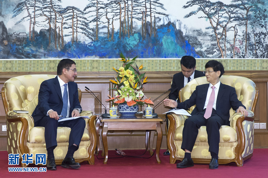 7月19日，中共中央政治局委員、中央政法委書記孟建柱在北京會(huì)見烏茲別克斯坦副總理庫奇卡羅夫。 新華社記者崔新鈺攝