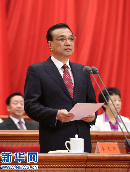 8月1日，慶祝中國(guó)人民解放軍建軍90周年大會(huì)在北京人民大會(huì)堂隆重舉行。中共中央政治局常委、國(guó)務(wù)院總理李克強(qiáng)主持大會(huì)。新華社記者 劉衛(wèi)兵 攝