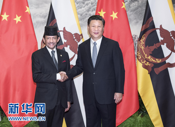 9月13日，國(guó)家主席習(xí)近平在北京人民大會(huì)堂同文萊蘇丹哈桑納爾舉行會(huì)談。 新華社記者 李濤 攝