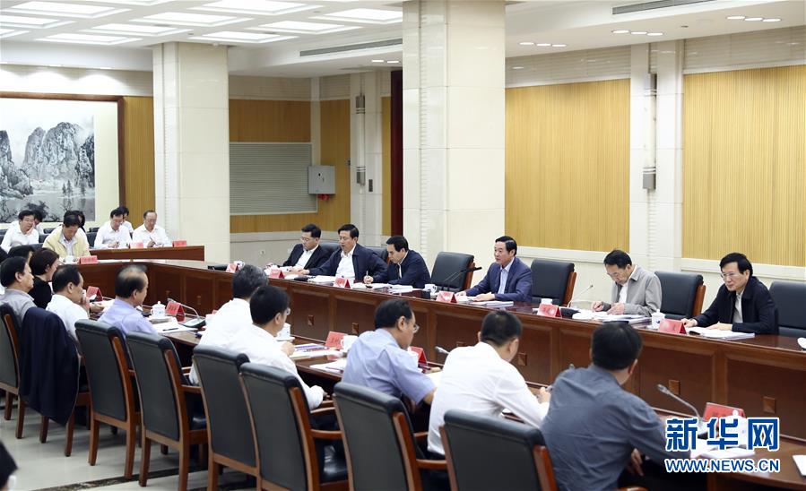 9月21日，中宣部在北京召開中央媒體駐外機(jī)構(gòu)外宣工作座談會(huì)。中共中央政治局委員、中央書記處書記、中宣部部長劉奇葆出席座談會(huì)并講話。新華社記者 謝環(huán)馳 攝 