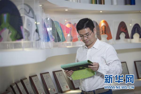 （十九大時光&middot;圖文互動）（3）青春，在夢想的引領(lǐng)下飛揚(yáng)&mdash;&mdash;來自基層蹲點現(xiàn)場的報道