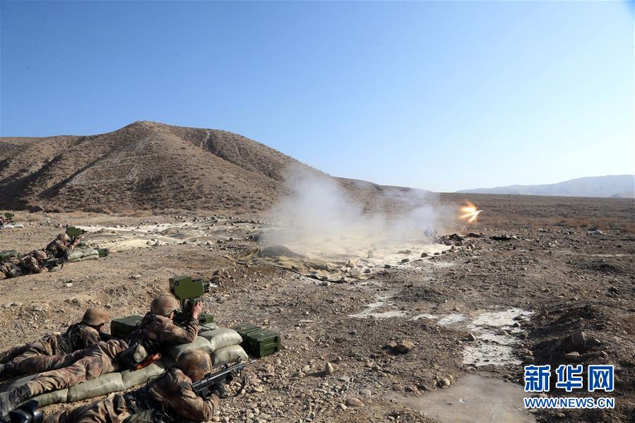 （新華全媒頭條&middot;圖文互動）（2）備戰(zhàn)踏上新起點，練兵展現(xiàn)新氣象&mdash;&mdash;2018中國軍隊新年開訓全景大掃描