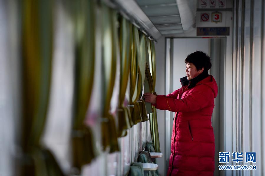 （圖片故事）（1）草原上的&ldquo;便民巴士&rdquo;