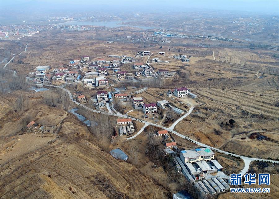 (在習(xí)近平新時(shí)代中國(guó)特色社會(huì)主義思想指引下——新時(shí)代新氣象新作為·四好農(nóng)村路·圖文互動(dòng))(1)路通 民富 心齊——農(nóng)村道路升級(jí)激發(fā)基層向心力