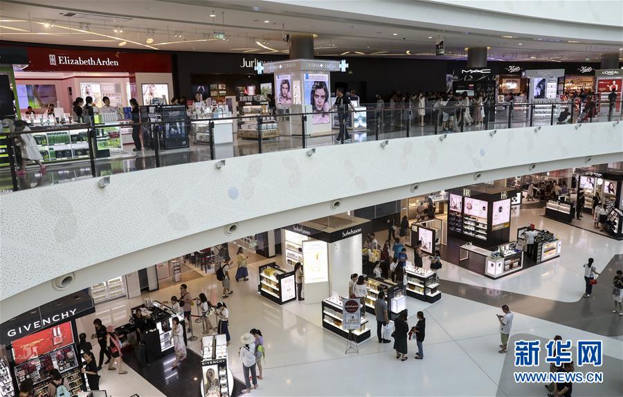 （新華全媒頭條&middot;潮起海之南&middot;圖文互動）（11）春潮拍岸千帆進(jìn)&mdash;&mdash;海南特區(qū)改革開放30年紀(jì)實