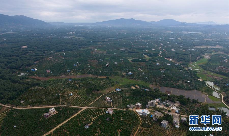 （新華全媒頭條&middot;潮起海之南&middot;圖文互動(dòng)）（3）在偉大復(fù)興新征程上揚(yáng)帆遠(yuǎn)航&mdash;&mdash;從海南建省辦特區(qū)看中國(guó)改革開(kāi)放40年