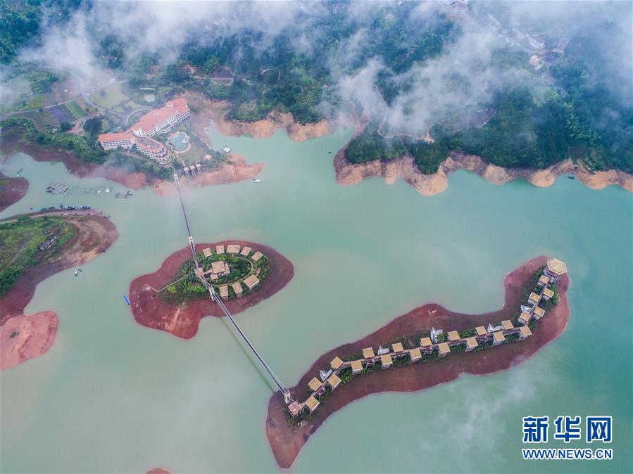 (大江奔流——來自長江經(jīng)濟(jì)帶的報(bào)道·新華全媒頭條·圖文互動(dòng))(2)擘畫新時(shí)代中國發(fā)展新坐標(biāo)——深入推動(dòng)長江經(jīng)濟(jì)帶發(fā)展述評