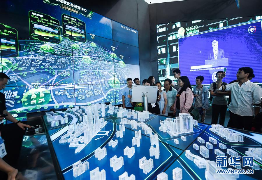 (大江奔流——來自長江經(jīng)濟(jì)帶的報(bào)道·新華全媒頭條·圖文互動(dòng))(9)擘畫新時(shí)代中國發(fā)展新坐標(biāo)——深入推動(dòng)長江經(jīng)濟(jì)帶發(fā)展述評