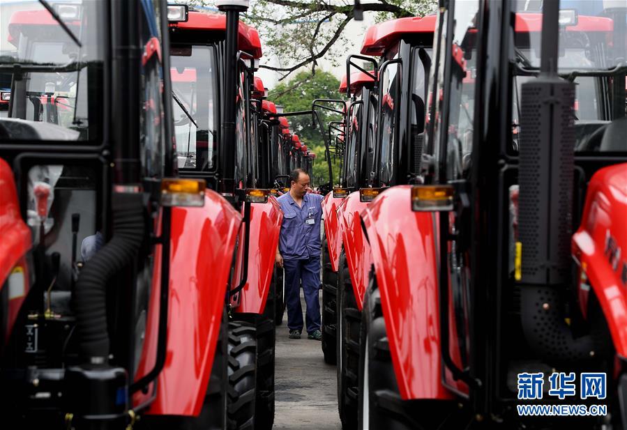 （新華全媒頭條&middot;圖文互動）（5）共和國農(nóng)機(jī)工業(yè)&ldquo;長子&rdquo;成長記 