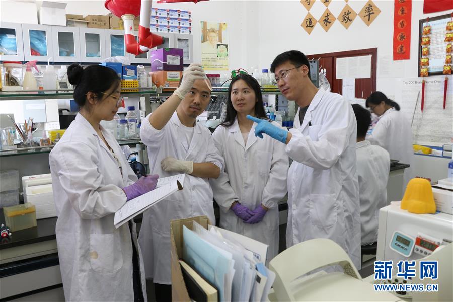 （新華全媒頭條&middot;圖文互動(dòng)）（2）抗癌藥，不只是降價(jià)這一件事&mdash;&mdash;一粒藥的困境如何破解？