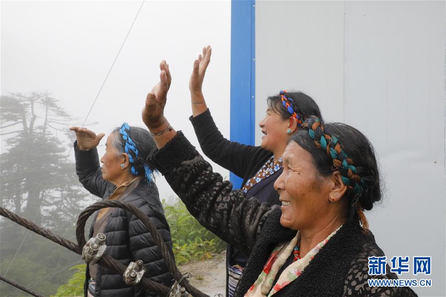 （圖文互動(dòng)）（3）特寫(xiě)：&ldquo;八一&rdquo;禮物，飛向云端哨所