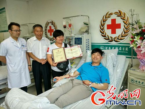 【中國(guó)夢(mèng)&middot;踐行者】10年，這家企業(yè)涌現(xiàn)898名造血干細(xì)胞捐獻(xiàn)志愿者