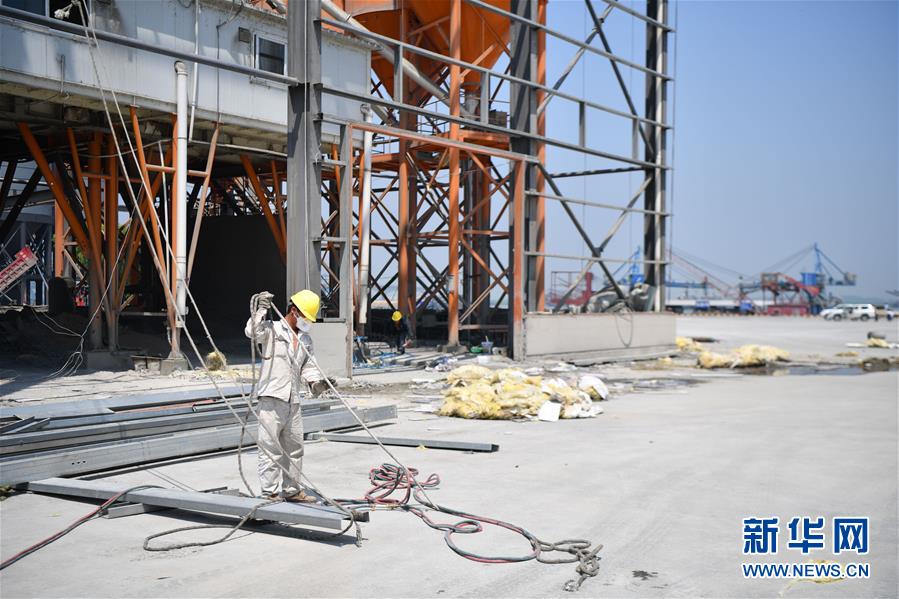 （大江奔流&mdash;&mdash;來自長江經(jīng)濟帶的報道&middot;新華全媒頭條&middot;圖文互動）（8）打造經(jīng)濟高質(zhì)量發(fā)展的強勁引擎&mdash;&mdash;深入推動長江經(jīng)濟帶發(fā)展述評