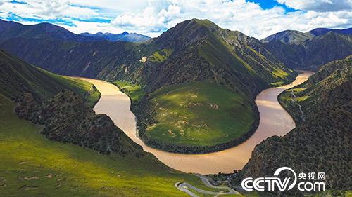 萬(wàn)里長(zhǎng)江第一灣就在這支管護(hù)隊(duì)的巡護(hù)區(qū)內(nèi)。