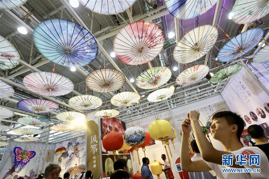 #(社會)(2)第五屆中國非物質(zhì)文化遺產(chǎn)博覽會在濟南開幕