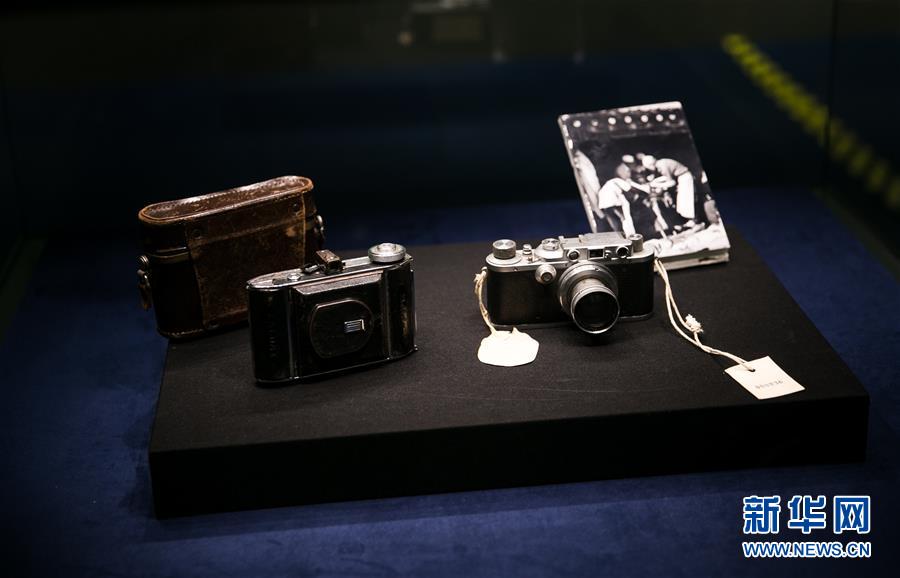 (新華網(wǎng))(4)“國家相冊 致敬歷史——新華社中國照片檔案館典藏展”在首都博物館開展