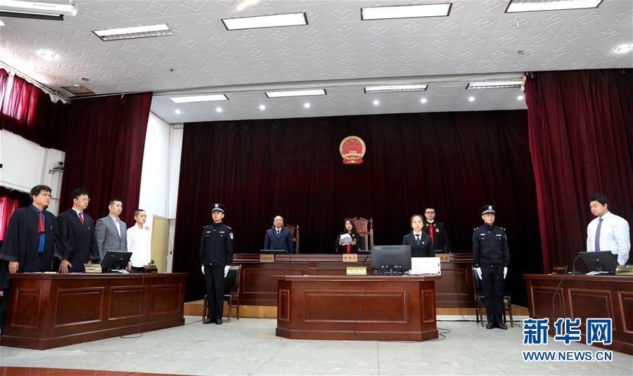 （新華全媒頭條&middot;圖文互動(dòng)）（6）致敬英烈 捍衛(wèi)榮光&mdash;&mdash;寫(xiě)在英雄烈士保護(hù)法實(shí)施后首個(gè)烈士紀(jì)念日