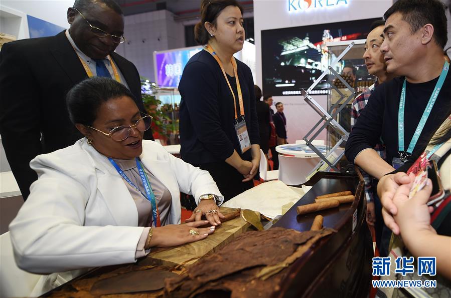 (新華全媒頭條·圖文互動(dòng))(8)共享中國(guó)機(jī)遇 共創(chuàng)美好未來——聆聽首屆中國(guó)國(guó)際進(jìn)口博覽會(huì)上的開放發(fā)展奏鳴曲