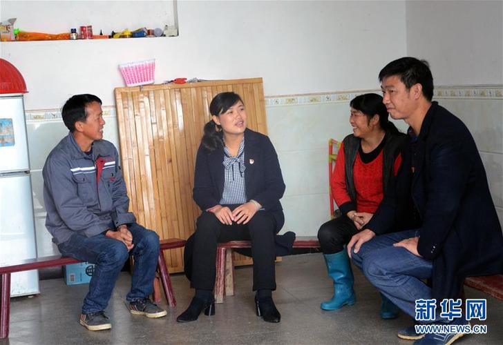 (新時(shí)代擔(dān)當(dāng)作為典型風(fēng)采·圖文互動(dòng))(3)梁金華:為民辦事就是自己最大的價(jià)值