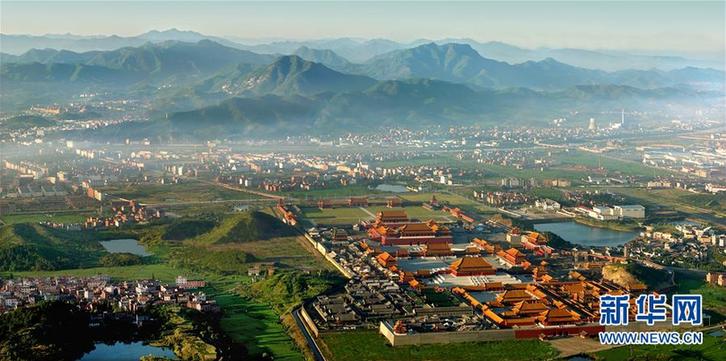 （慶祝改革開放40周年基層行&middot;鄉(xiāng)鎮(zhèn)篇&middot;圖文互動）（1）橫店40年：&ldquo;橫空出世&rdquo;光影間