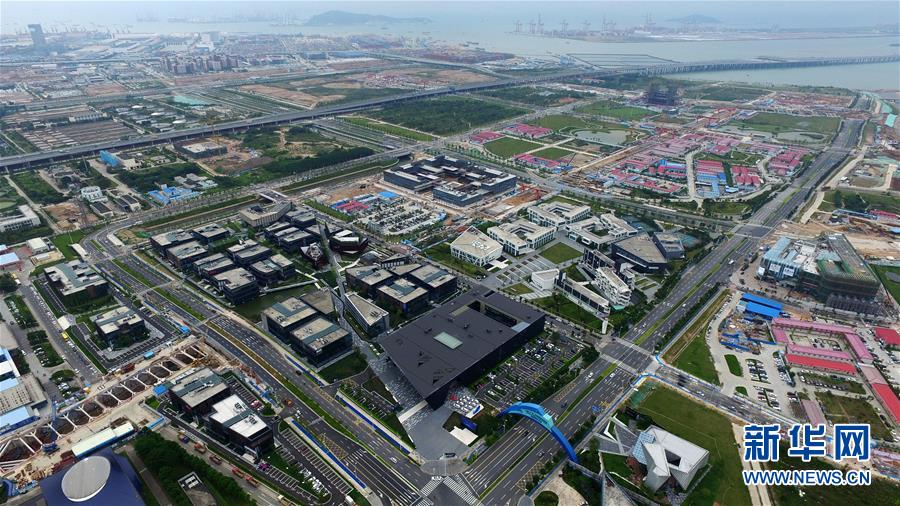 （新華全媒頭條&middot;圖文互動）（2）關(guān)鍵抉擇，必由之路&mdash;&mdash;獻給中國改革開放40周年