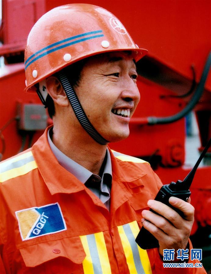 (新華全媒頭條·圖文互動(dòng))(9)在時(shí)代大潮中書寫時(shí)代傳奇——致敬百名改革先鋒