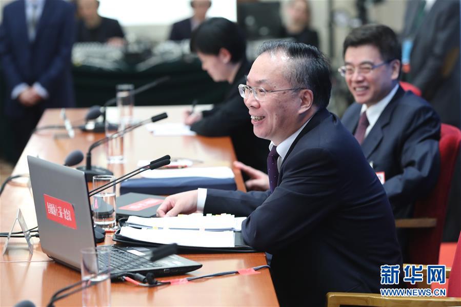 （兩會(huì)&middot;XHDW）（3）全國政協(xié)十三屆一次會(huì)議舉行新聞發(fā)布會(huì)