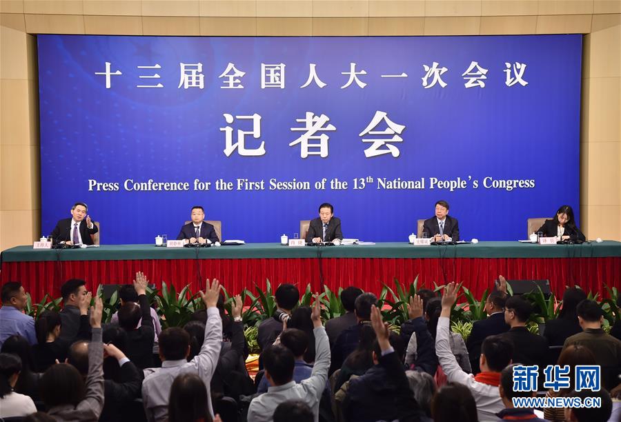 （兩會(huì)）（3）財(cái)政部部長(zhǎng)肖捷等就&ldquo;財(cái)稅改革和財(cái)政工作&rdquo;答記者問(wèn)