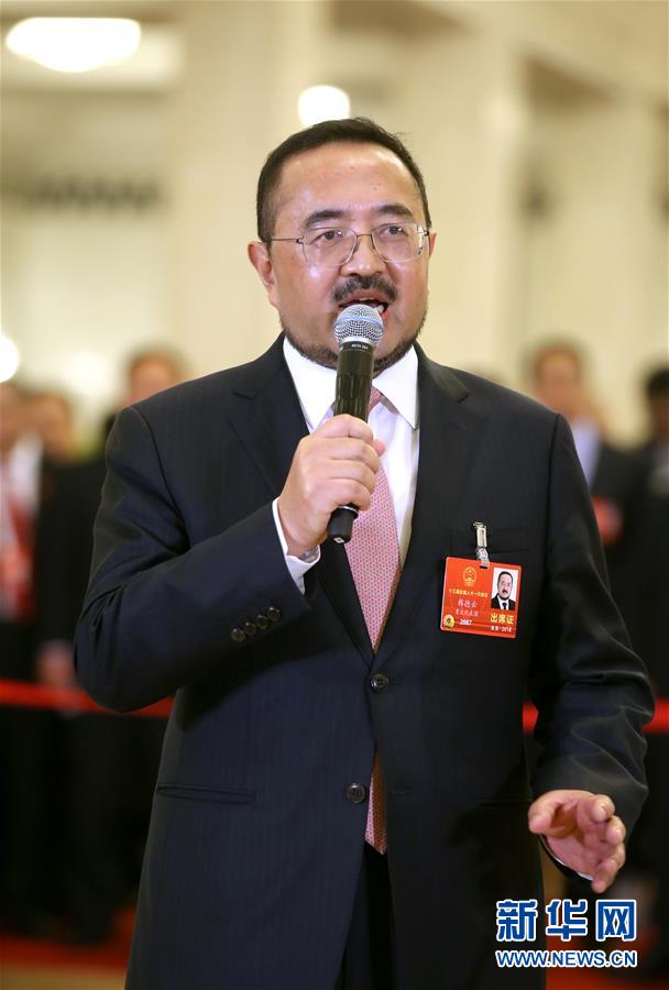 （兩會(huì)&middot;XHDW）（10）全國(guó)人大代表接受采訪(fǎng)