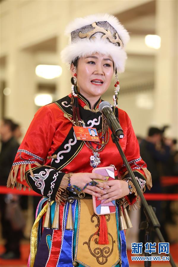 （兩會(huì)&middot;XHDW）（6）全國人大代表接受采訪