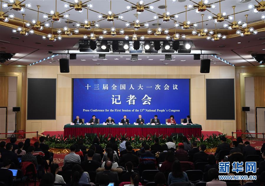 （兩會&middot;XHDW）（1）全國人大相關(guān)負(fù)責(zé)人就&ldquo;人大立法工作&rdquo;答記者問