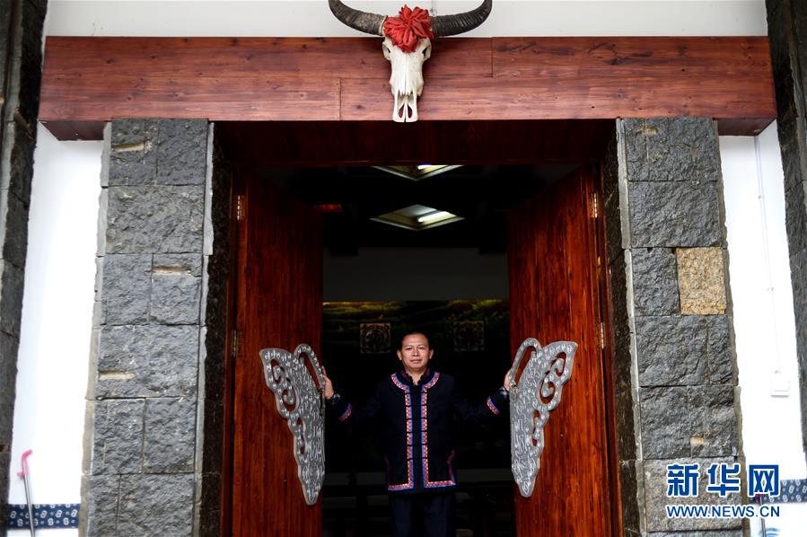 （兩會(huì)&middot;基層代表履職故事）（6）全國(guó)人大代表龍獻(xiàn)文：幸福都是奮斗出來的!