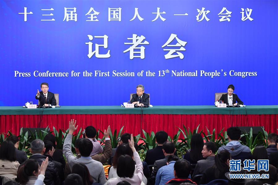 （兩會(huì)&middot;XHDW）（1）教育部部長陳寶生就&ldquo;努力讓每個(gè)孩子都能享有公平而有質(zhì)量的教育&rdquo;答記者問